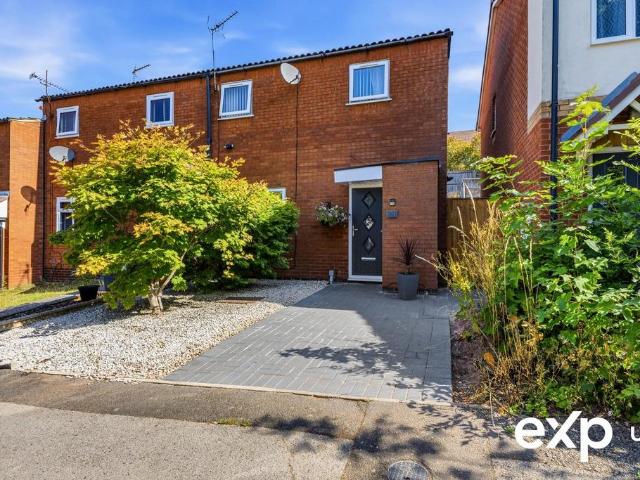 2 bedroom end of terrace house for sale