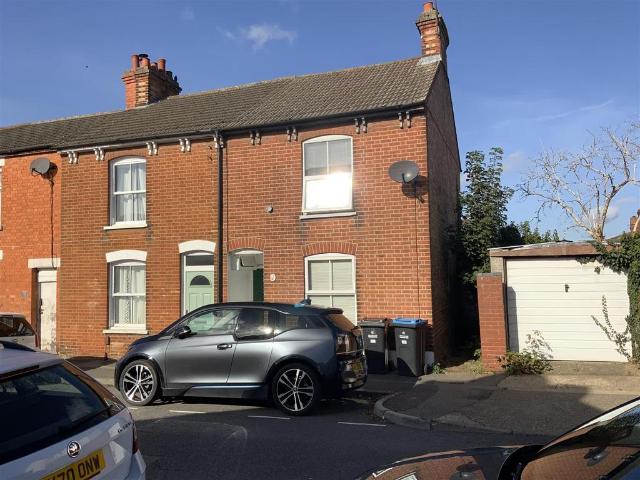 2 bedroom end of terrace house for sale