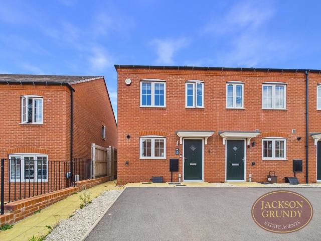 2 bedroom end of terrace house for sale