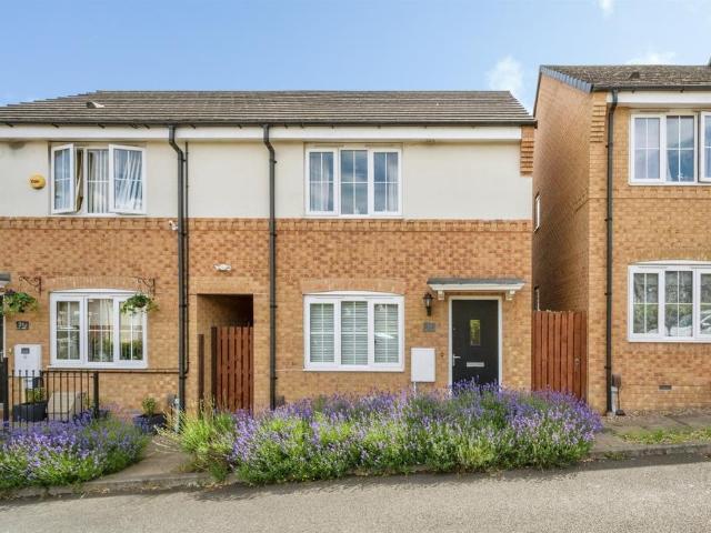2 bedroom end of terrace house for sale