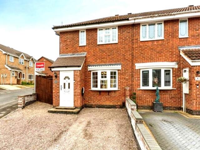 2 bedroom end of terrace house for sale