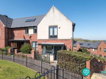 2 bedroom end of terrace house for sale