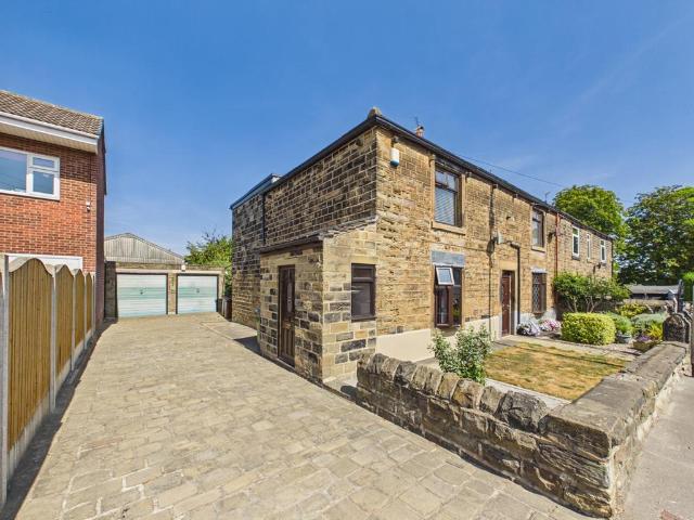 2 bedroom end of terrace house for sale