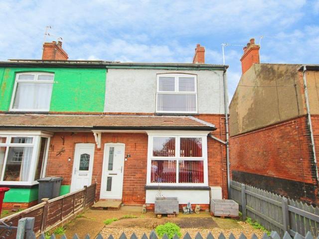 2 bedroom end of terrace house for sale