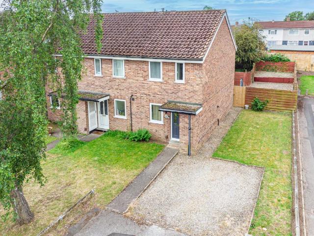 2 bedroom end of terrace house for sale