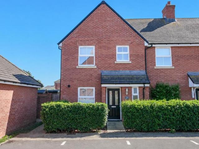 2 bedroom end of terrace house for sale
