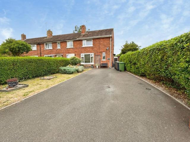 2 bedroom end of terrace house for sale