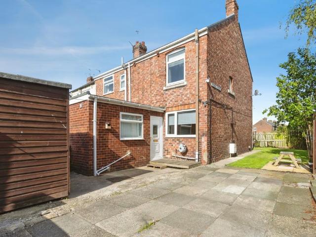 2 bedroom end of terrace house for sale