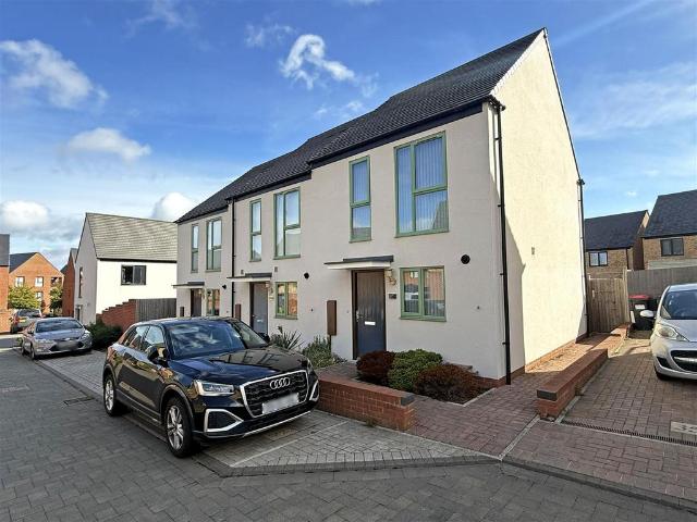 2 bedroom end of terrace house for sale