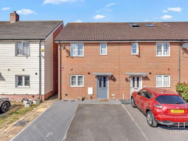 2 bedroom end of terrace house for sale