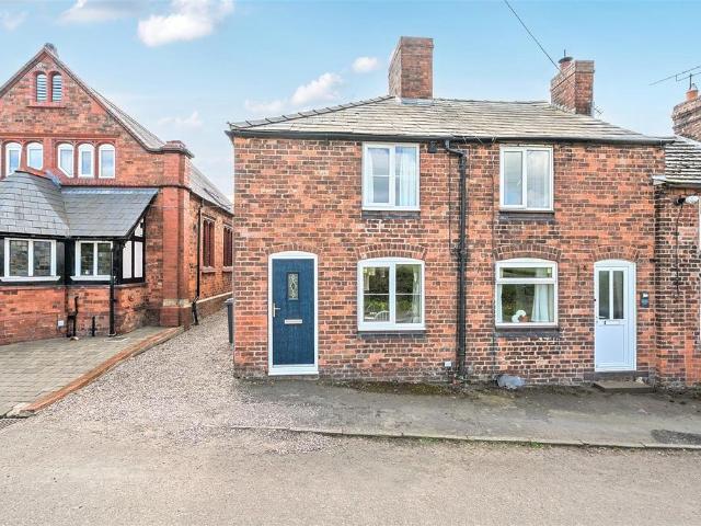 2 bedroom end of terrace house for sale