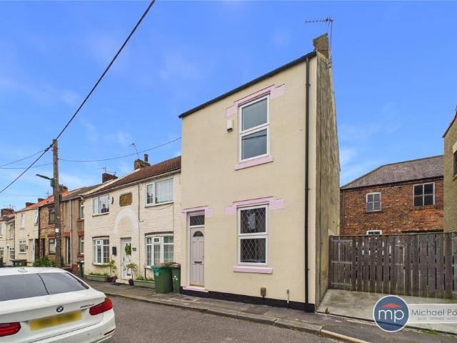 2 bedroom end of terrace house for sale