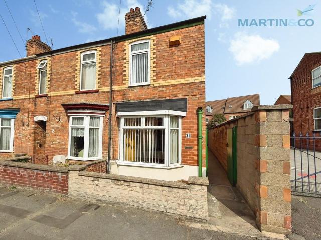 2 bedroom end of terrace house for sale