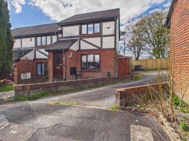 2 bedroom end of terrace house for sale