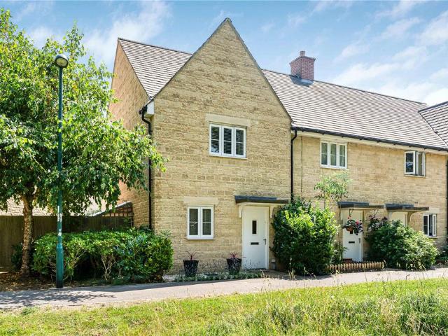 2 bedroom end of terrace house for sale