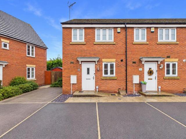 2 bedroom end of terrace house for sale