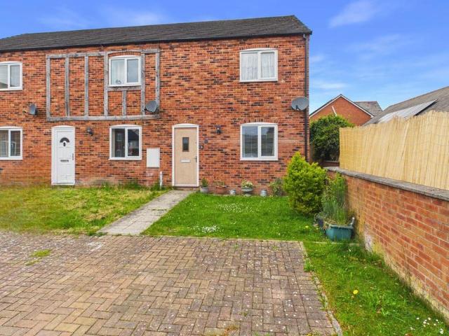 2 bedroom end of terrace house for sale