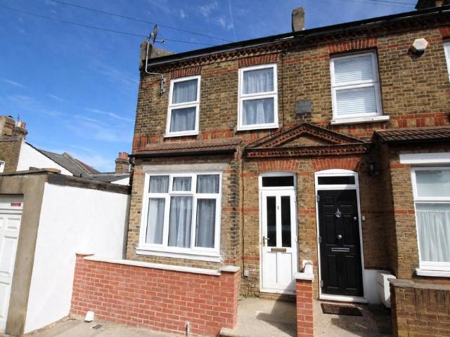 2 bedroom end of terrace house for sale
