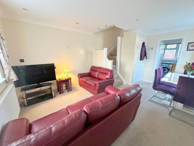 2 bedroom end of terrace house for sale