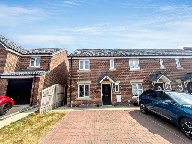 2 bedroom end of terrace house for sale