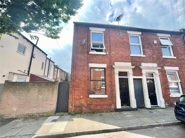 2 bedroom end of terrace house for sale