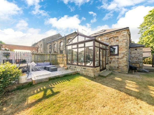 2 bedroom house for sale