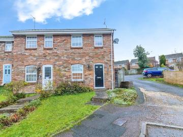 2 bedroom end of terrace house for sale