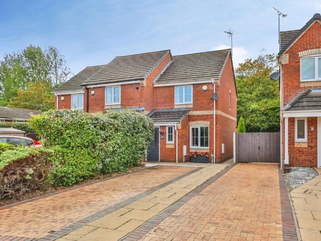 2 bedroom end of terrace house for sale
