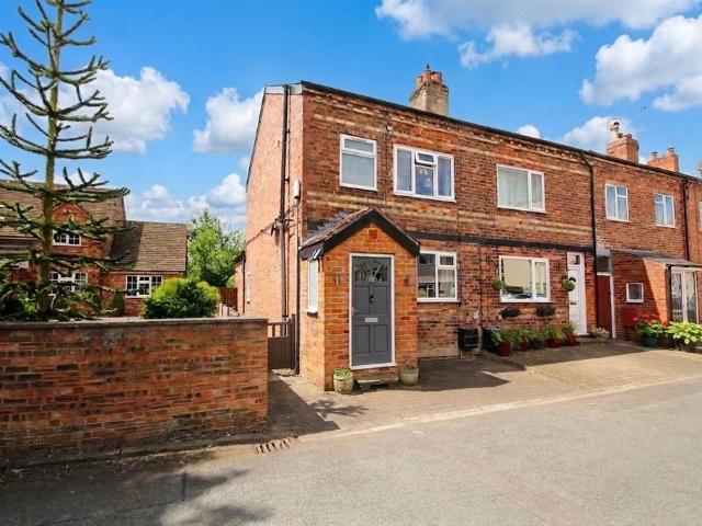 2 bedroom end of terrace house for sale