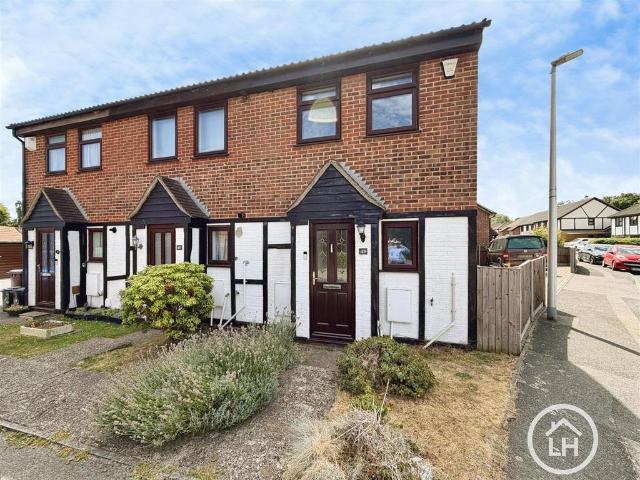 2 bedroom end of terrace house for sale