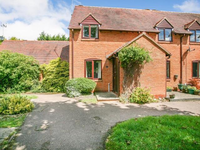 2 bedroom end of terrace house for sale