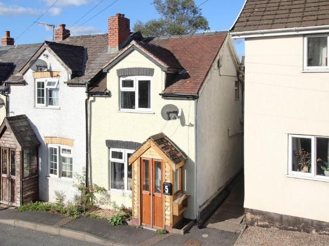 2 bedroom end of terrace house for sale