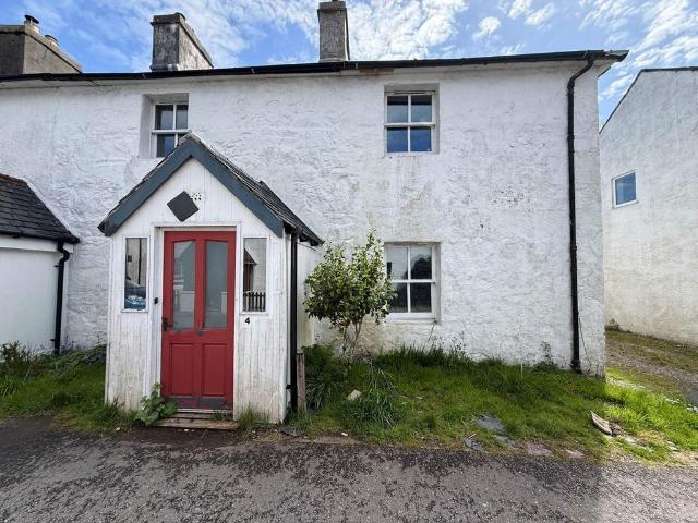 2 bedroom end of terrace house for sale