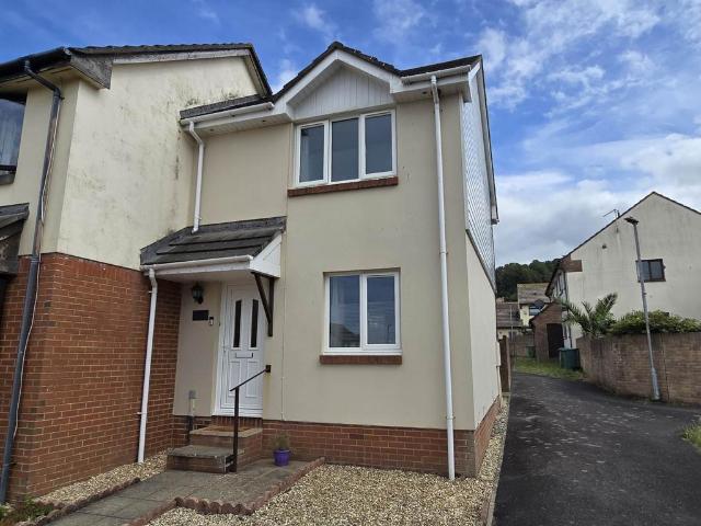 2 bedroom end of terrace house for sale
