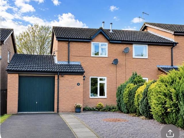 2 bedroom end of terrace house for sale