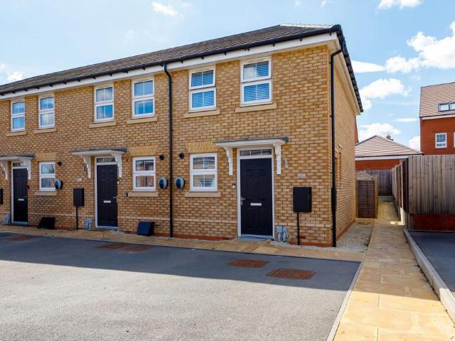 2 bedroom end of terrace house for sale