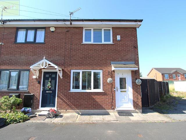2 bedroom end of terrace house for sale