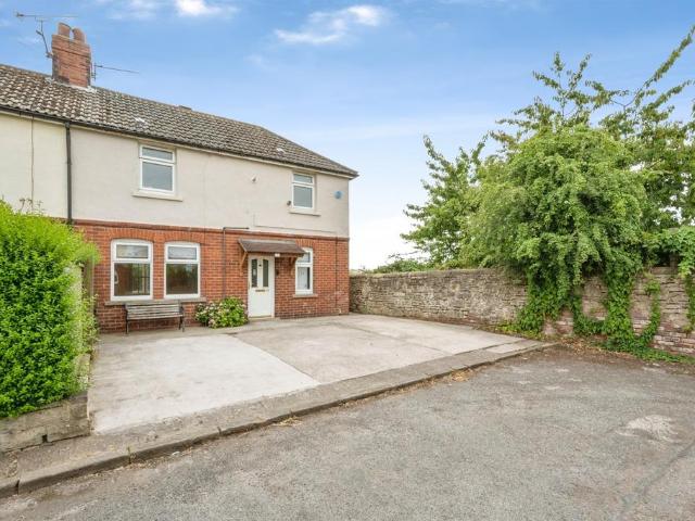 2 bedroom end of terrace house for sale