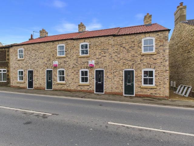 2 bedroom end of terrace house for sale