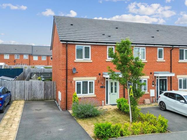 2 bedroom end of terrace house for sale