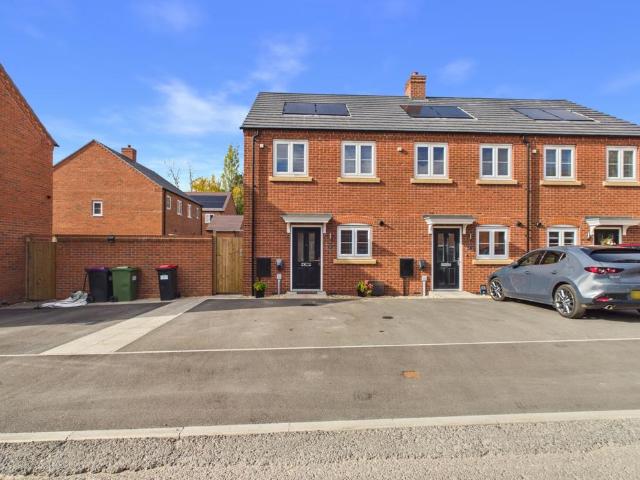 2 bedroom end of terrace house for sale