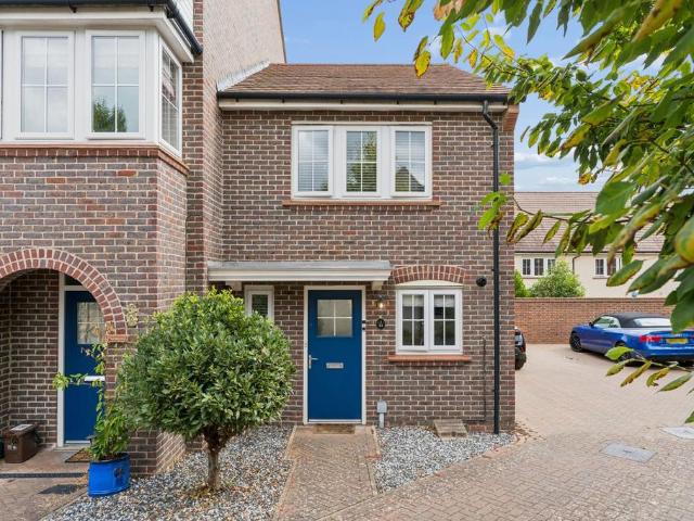 2 bedroom end of terrace house for sale