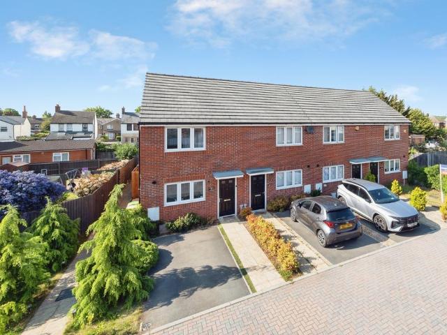 2 bedroom end of terrace house for sale