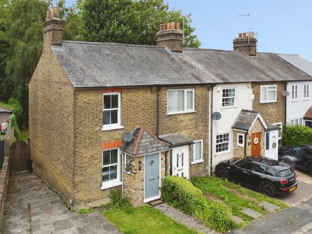 2 bedroom end of terrace house for sale