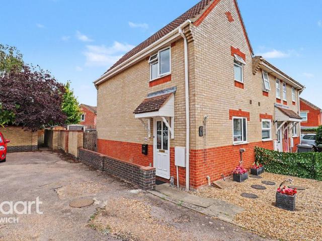 2 bedroom end of terrace house for sale