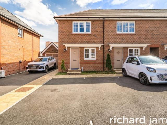2 bedroom end of terrace house for sale