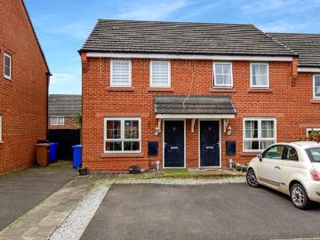 2 bedroom end of terrace house for sale