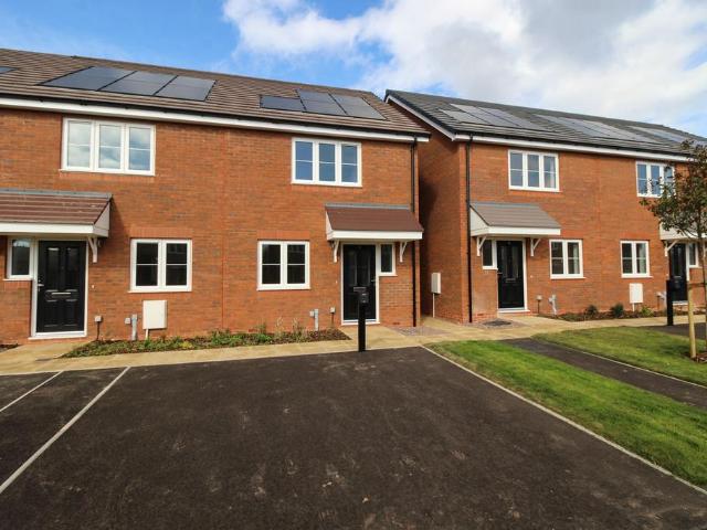 2 bedroom end of terrace house for sale