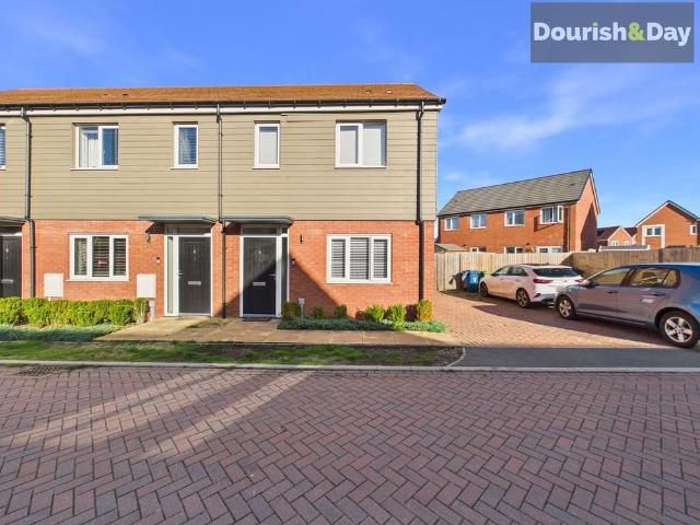 2 bedroom end of terrace house for sale