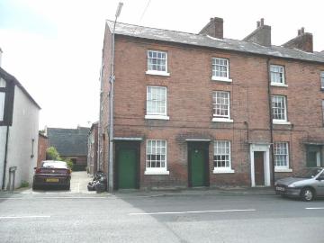 2 bedroom end of terrace house for sale